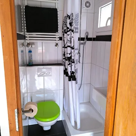 The Boat House Apartman *